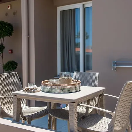 Stellina Village 4* Като-Даратсо