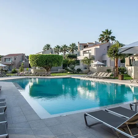 Stellina Village 4*