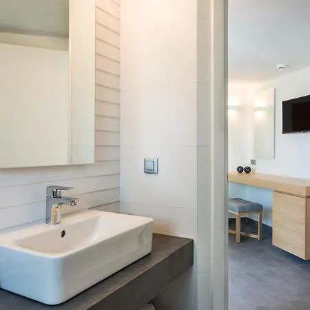 Stellina Village Апарт-отель 4*